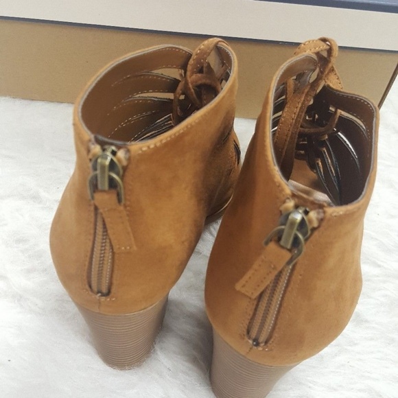 MELROSE AND MARKET ZORA BLOCK HEEL LACE UP SANDAL - Picture 7 of 8